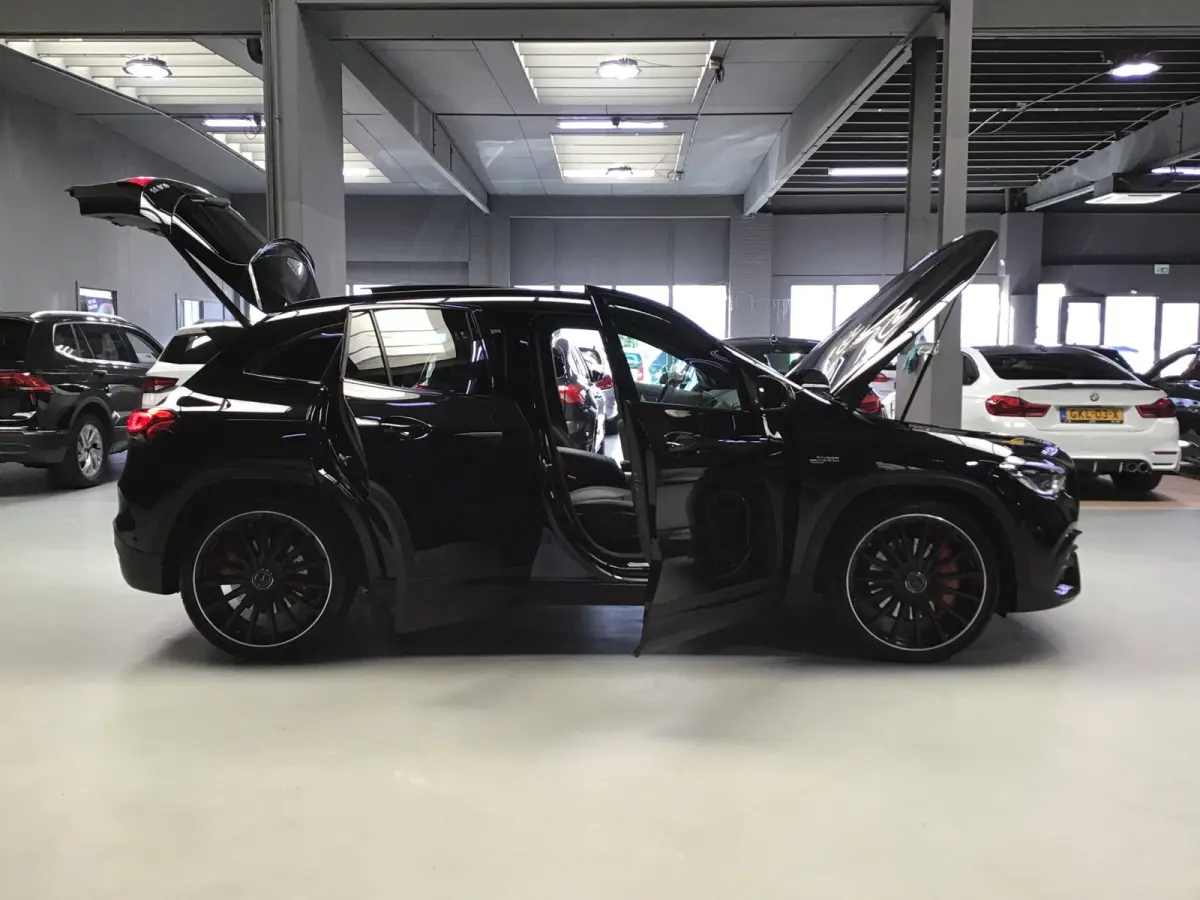 AMG 35 4MATIC I Pano I 360Cam I Sfeer verl. I Multibeam I 21Inch I Trekhaak I Mem. Elec Stoel + Verwarm.