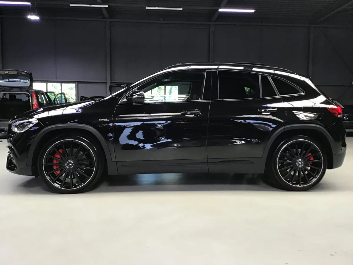 AMG 35 4MATIC I Pano I 360Cam I Sfeer verl. I Multibeam I 21Inch I Trekhaak I Mem. Elec Stoel + Verwarm.