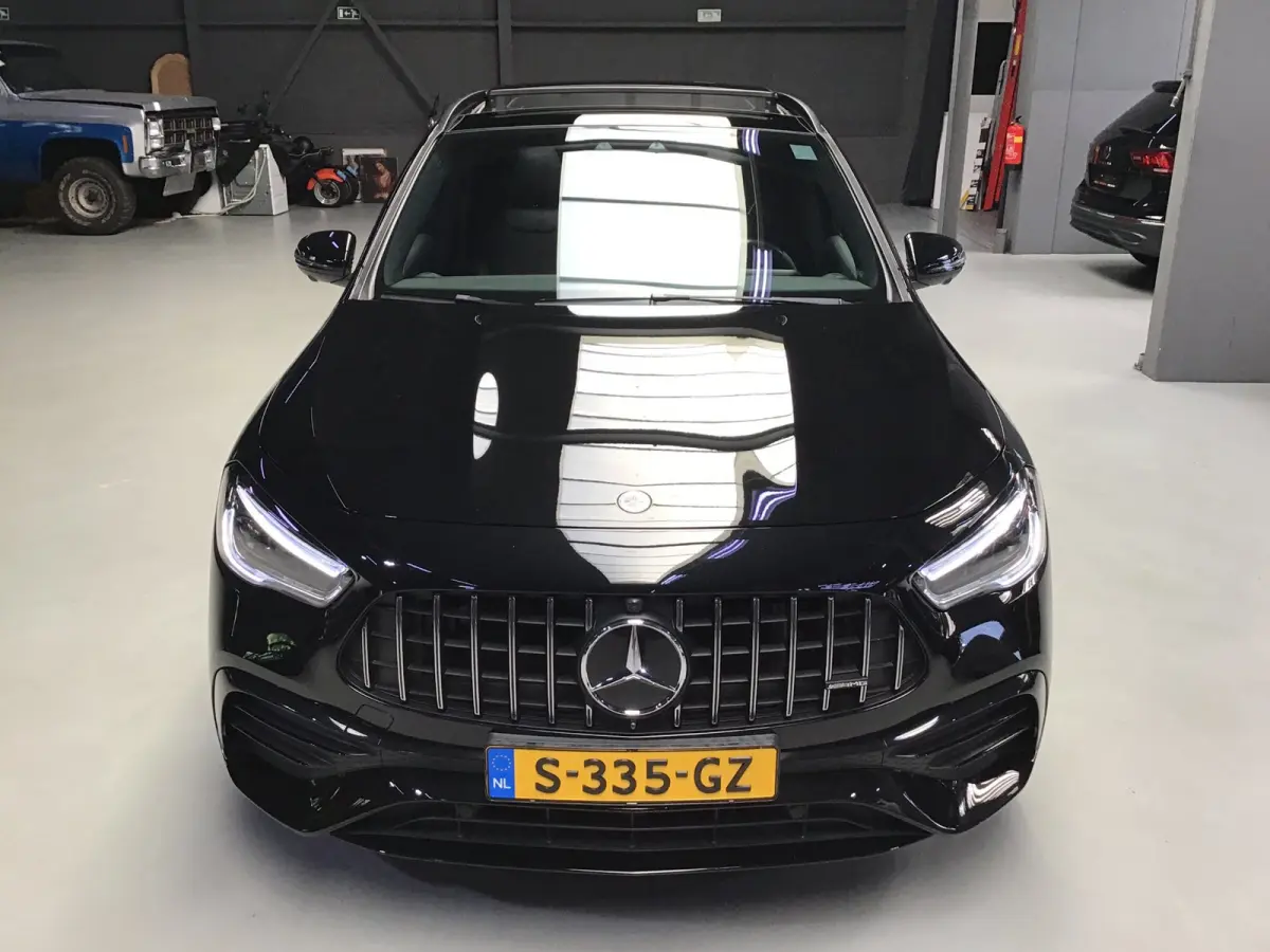 AMG 35 4MATIC I Pano I 360Cam I Sfeer verl. I Multibeam I 21Inch I Trekhaak I Mem. Elec Stoel + Verwarm.