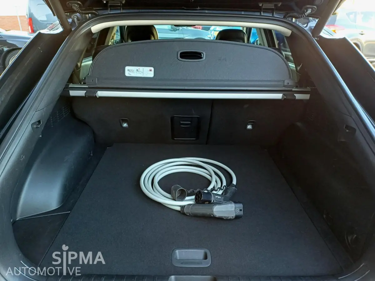 Plus 77.4 kWh/Carplay/Led/Leder/2021/Btw-auto