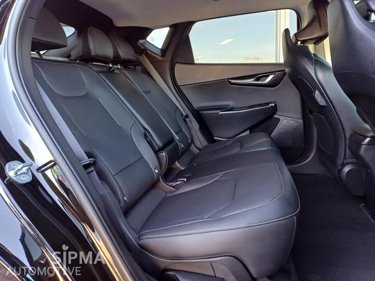 Plus 77.4 kWh/Carplay/Led/Leder/2021/Btw-auto