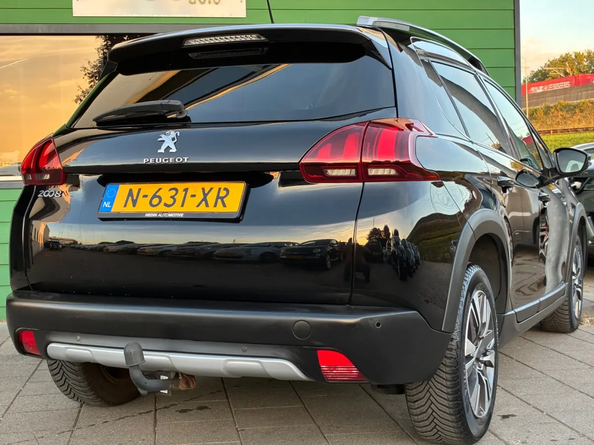 1.2 PureTech GT-Line|D-riem v.v.|Automaat|Navigatie|CarPlay|Trekhaak|PDC|Cruise|Climatronic|Stoel.Vw|