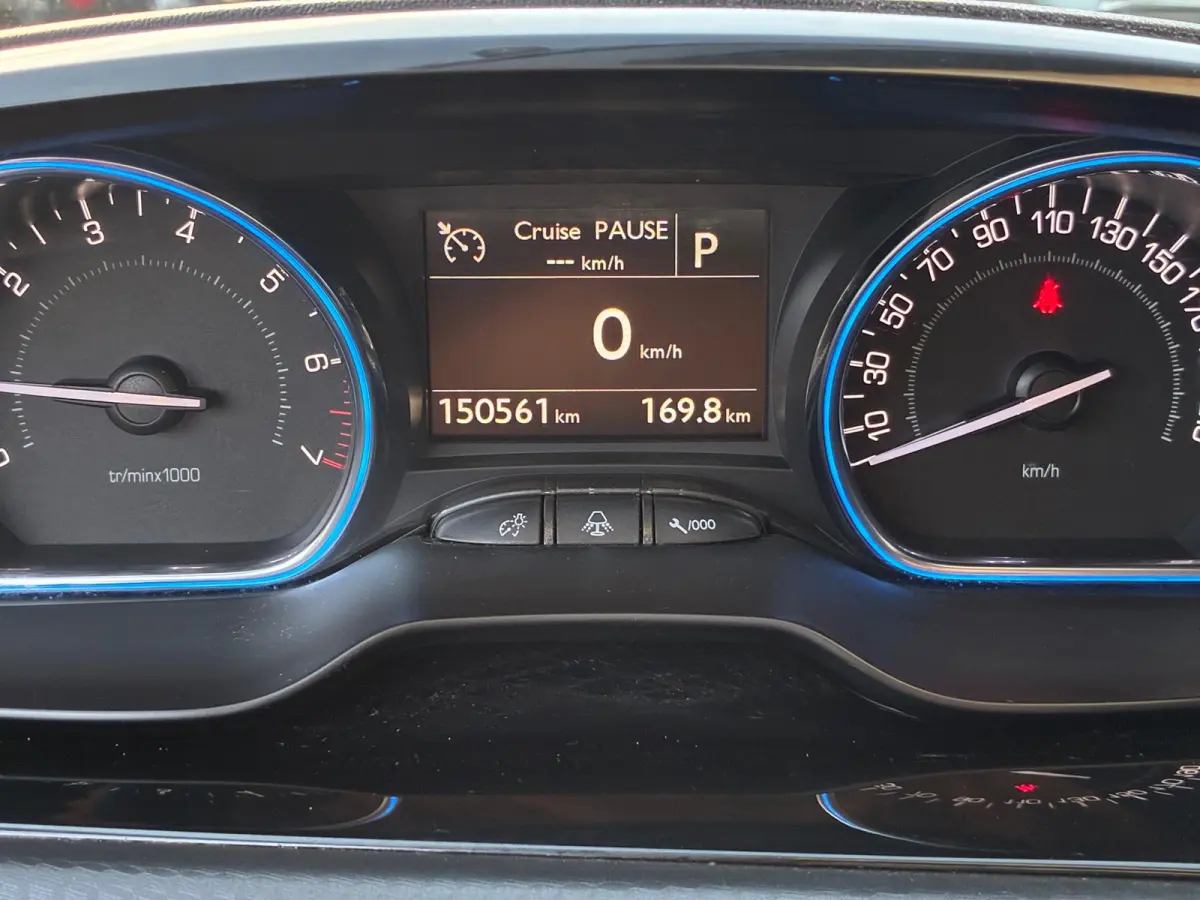 1.2 PureTech GT-Line|D-riem v.v.|Automaat|Navigatie|CarPlay|Trekhaak|PDC|Cruise|Climatronic|Stoel.Vw|