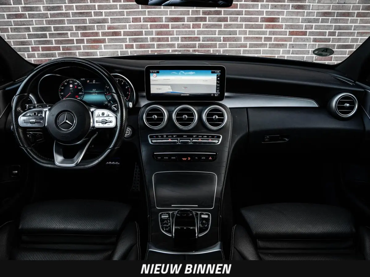 180 AMG Night Edition | Panoramadak | 360 Camera | Leder | Sfeerverlichting | Digital Cockpit | Multibeam LED | 18" AMG | incl. BTW