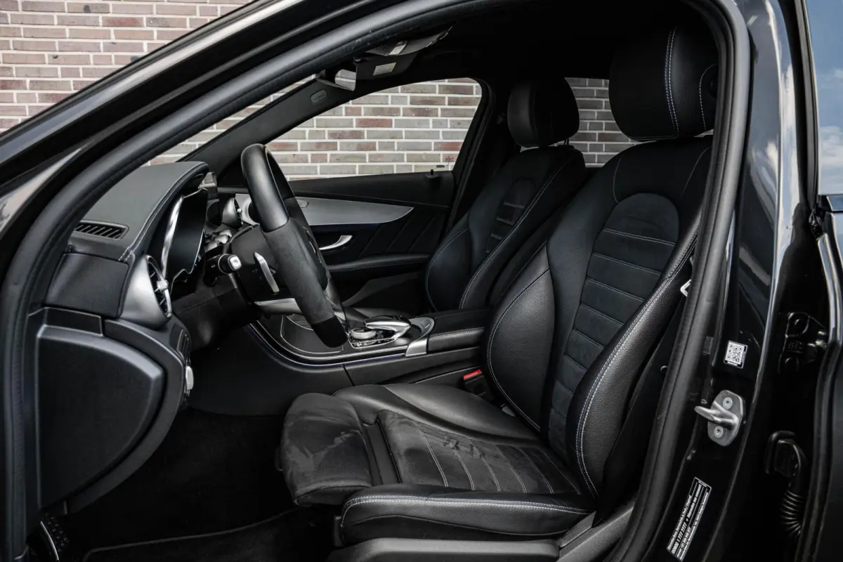 300 e AMG Night Edition | Trekhaak | 360 Camera | Digital Cockpit | Multibeam LED | Apple CarPlay/Android Auto | 18" | Dealeronderhouden