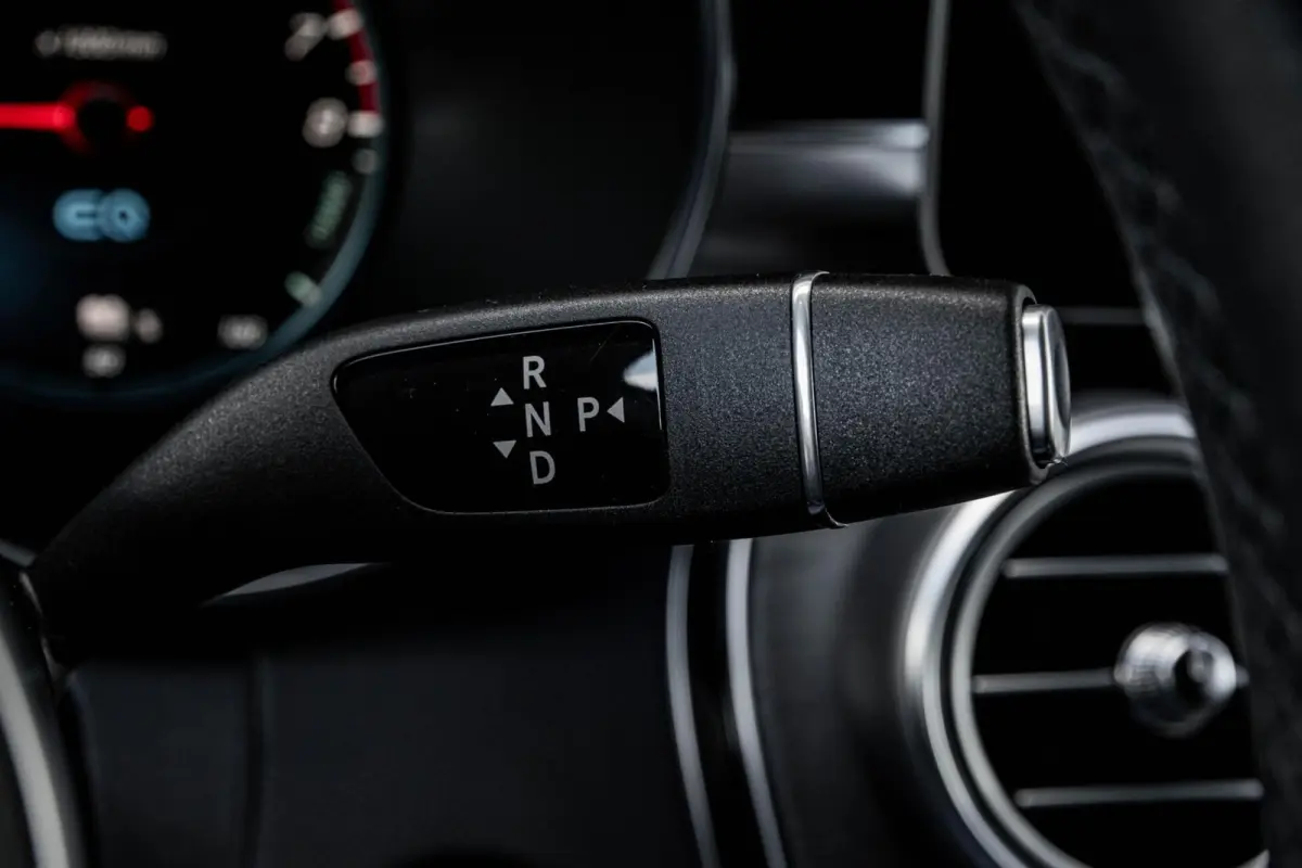 300 e AMG Night Edition | Trekhaak | 360 Camera | Digital Cockpit | Multibeam LED | Apple CarPlay/Android Auto | 18" | Dealeronderhouden