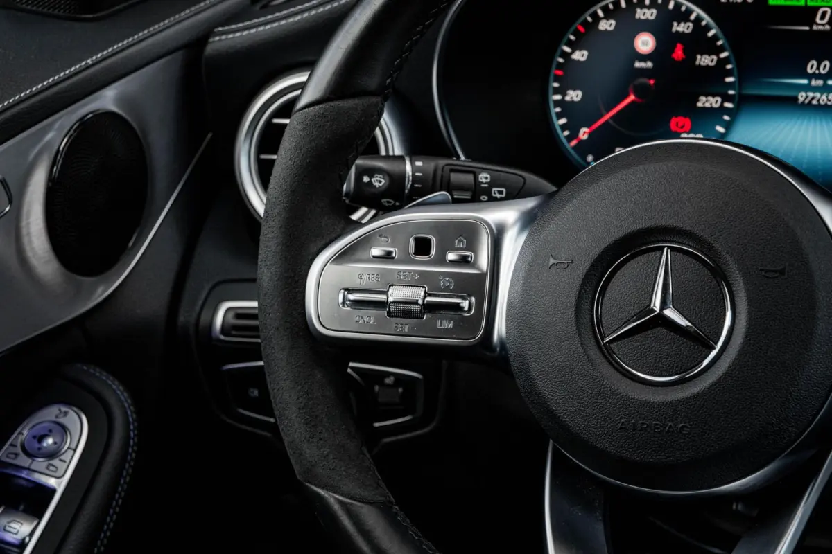 300 e AMG Night Edition | Trekhaak | 360 Camera | Digital Cockpit | Multibeam LED | Apple CarPlay/Android Auto | 18" | Dealeronderhouden
