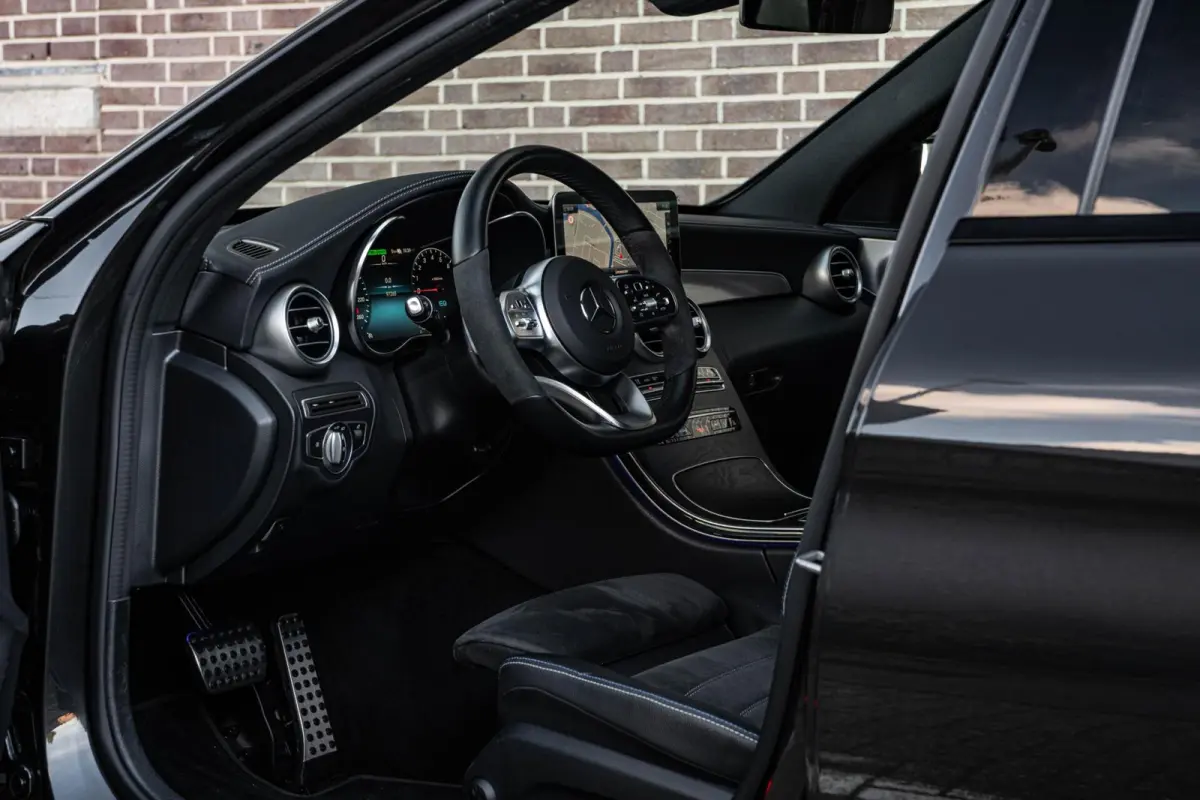 300 e AMG Night Edition | Trekhaak | 360 Camera | Digital Cockpit | Multibeam LED | Apple CarPlay/Android Auto | 18" | Dealeronderhouden