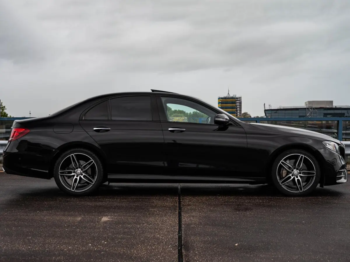 350 d AMG Night Edition | Schuifdak | Burmester | Leder | HUD | 360 Camera | Widescreen | Dodehoekdetectie | Keyless | Apple CarPlay/Android Auto | 19"