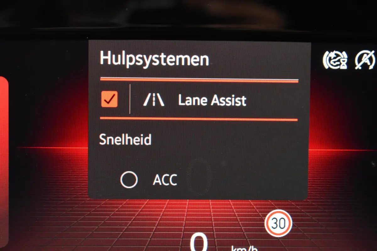 1.5 eTSI R-Line Pano Massage Camera Trekhaak 19"