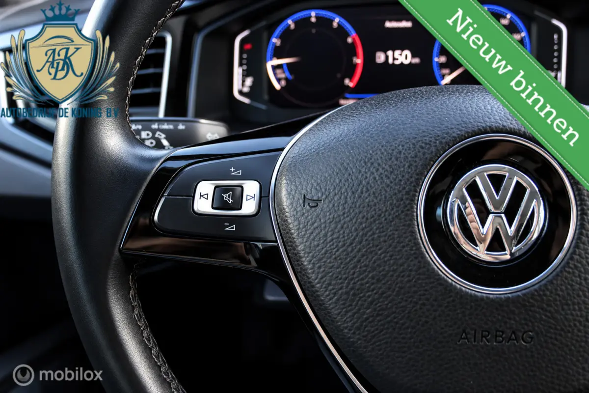 1.0 TSI R-Line Carplay LED Virtual display