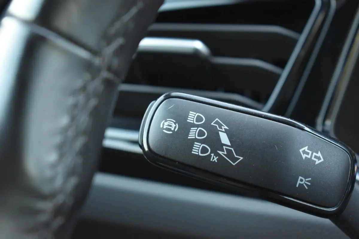 1.5 TSI R-Line Pano Massage Lane Camera