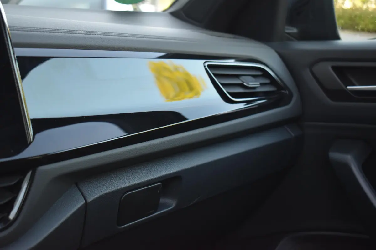 1.5 TSI R-Line Pano Massage Lane Camera