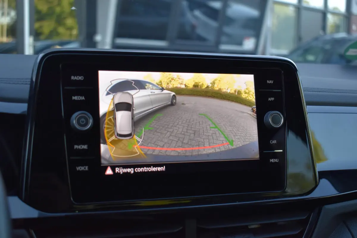 1.5 TSI R-Line Pano Massage Lane Camera
