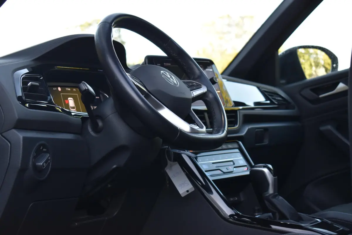 1.5 TSI R-Line Pano Massage Lane Camera