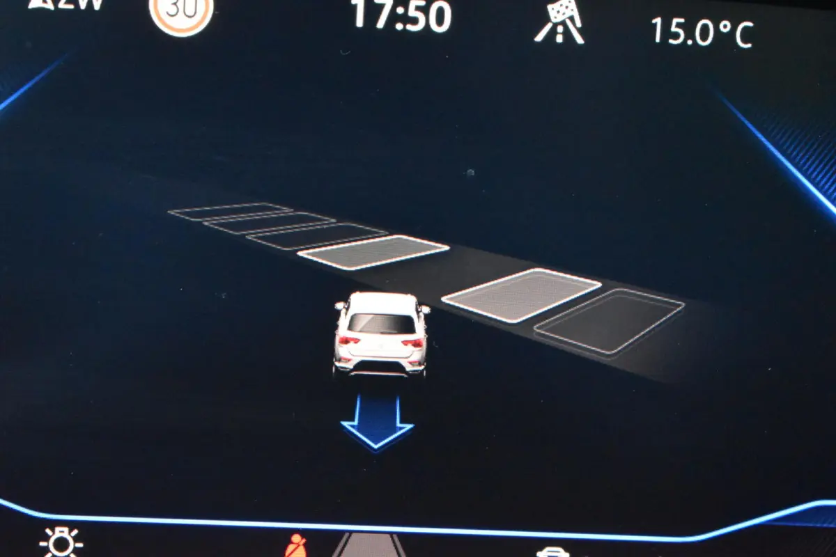 1.5 TSI R-Line Pano Massage Lane Camera