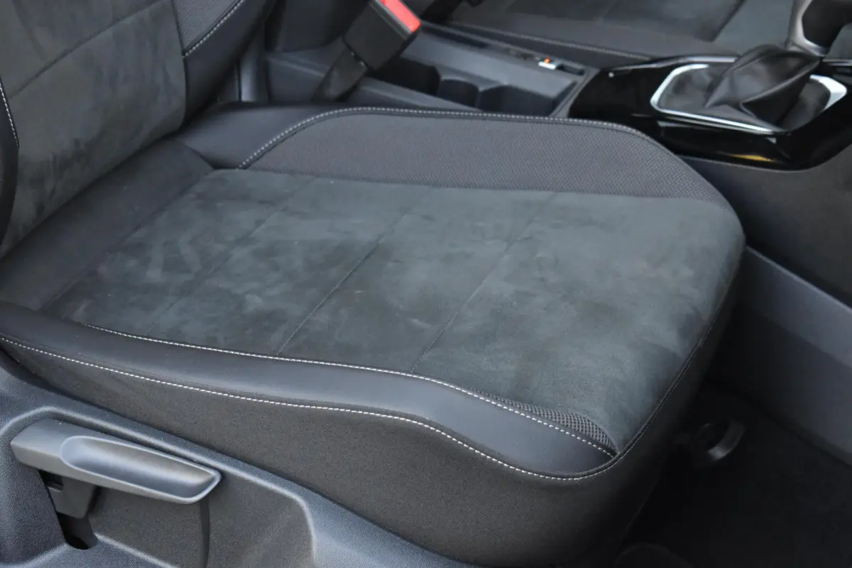 1.5 TSI R-Line Pano Massage Lane Camera