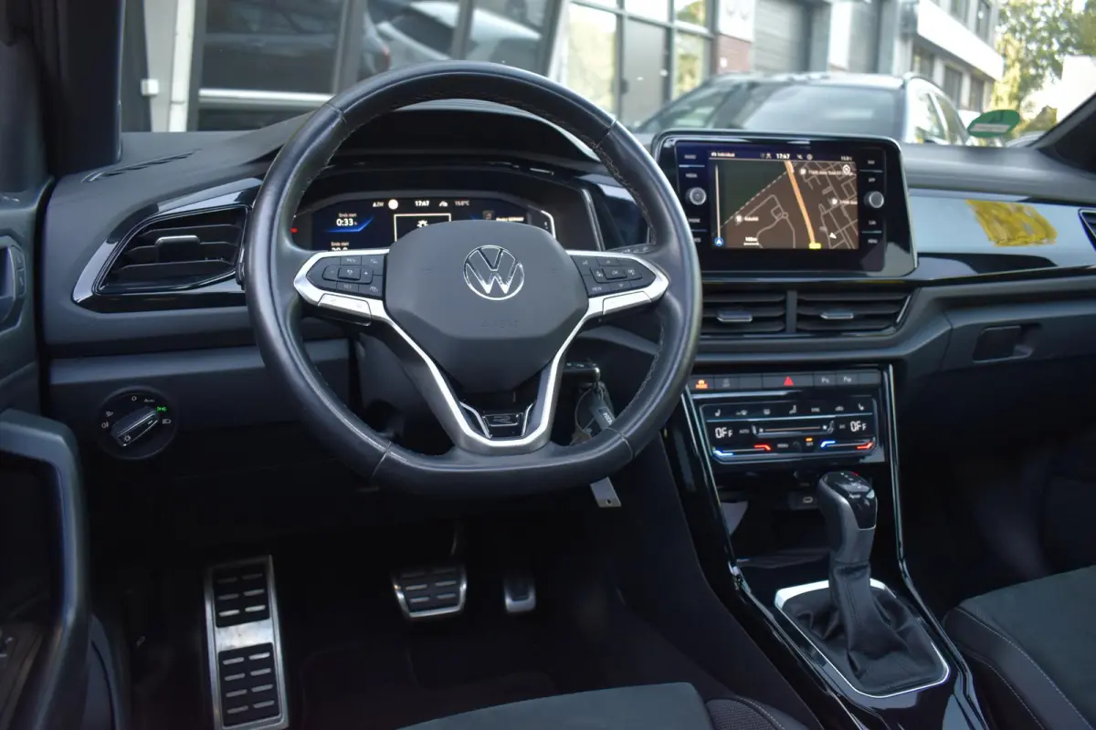 1.5 TSI R-Line Pano Massage Lane Camera