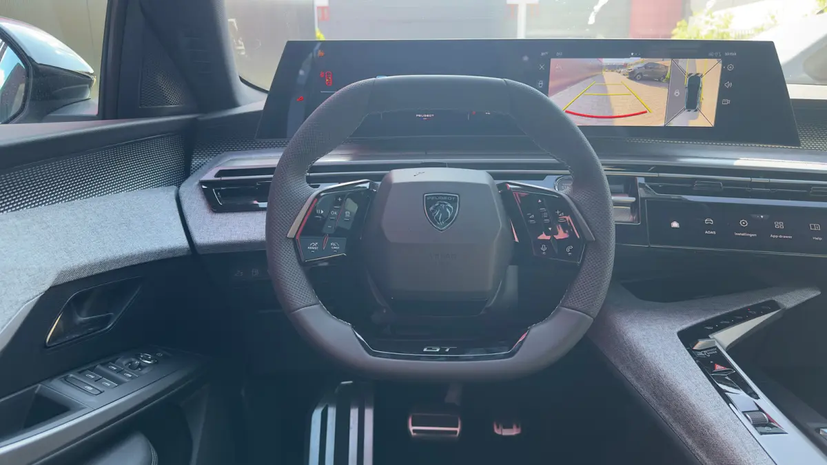 GT | Plug-In Hybride | Panorama Dak | Elektrisch Verstelbare Stoelen met Memory | Adaptieve Cruise Control | 360° Camera | Climate Control | Stoelverwarming Voor en Achter | Stoelverwarming