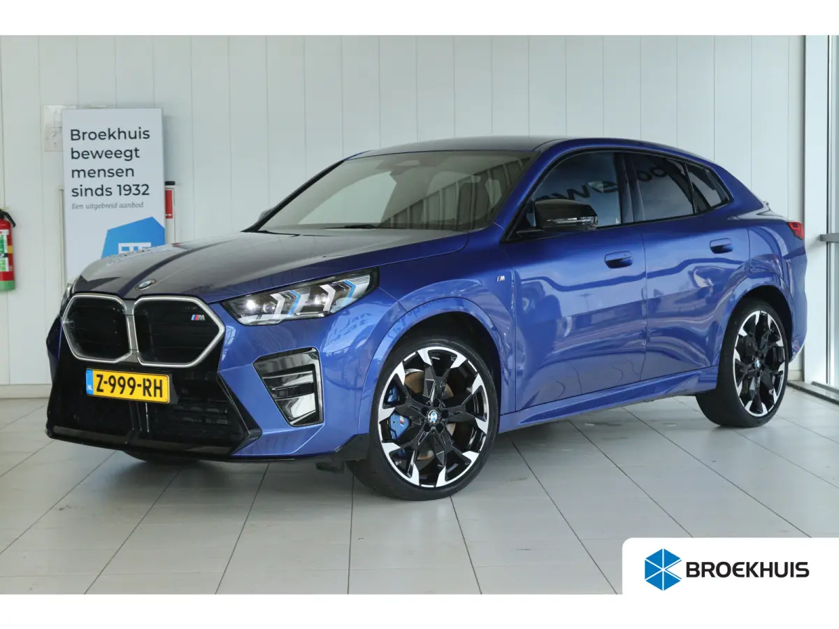 M35i xDrive | NL Auto | Harman & Kardon | Head-up | 360 Camera | Stoelverwarming | Keyless | Iconic Glow | Cruise Control |
