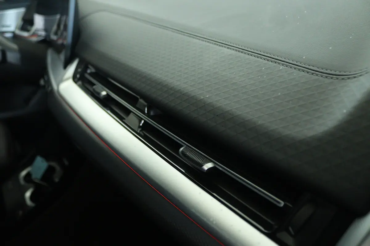 M35i xDrive | NL Auto | Harman & Kardon | Head-up | 360 Camera | Stoelverwarming | Keyless | Iconic Glow | Cruise Control |