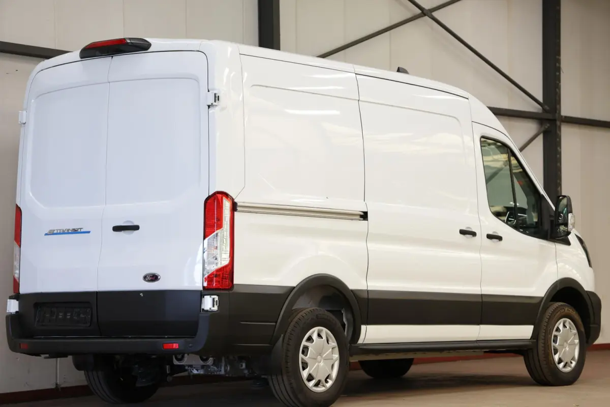 350 L2H2 Trend 68 kWh ON BOARD POWER