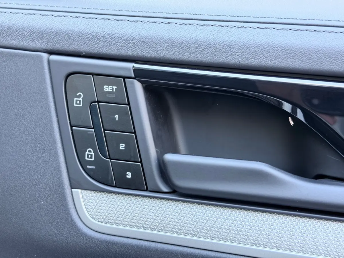 3.0 E-Hybrid Pano/360/Bose/Memory