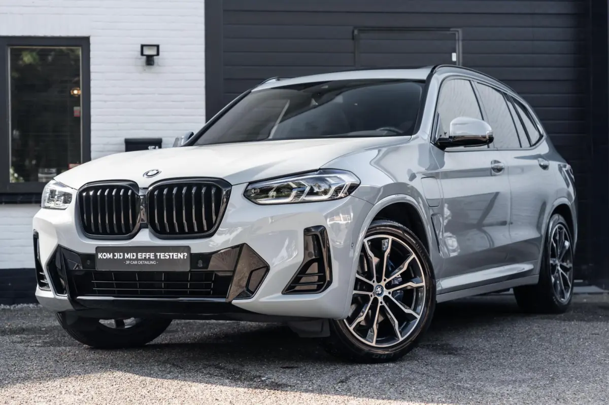 XDrive30e M-sport M Zetels Pano Carbon Laser Trekhaak
