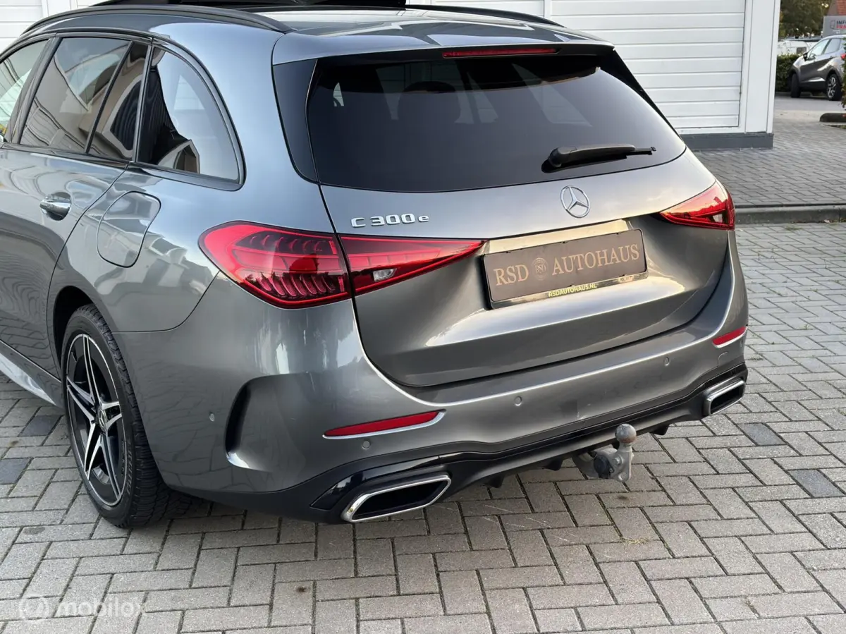 300 e AMG Pano luchtvering trekhaak