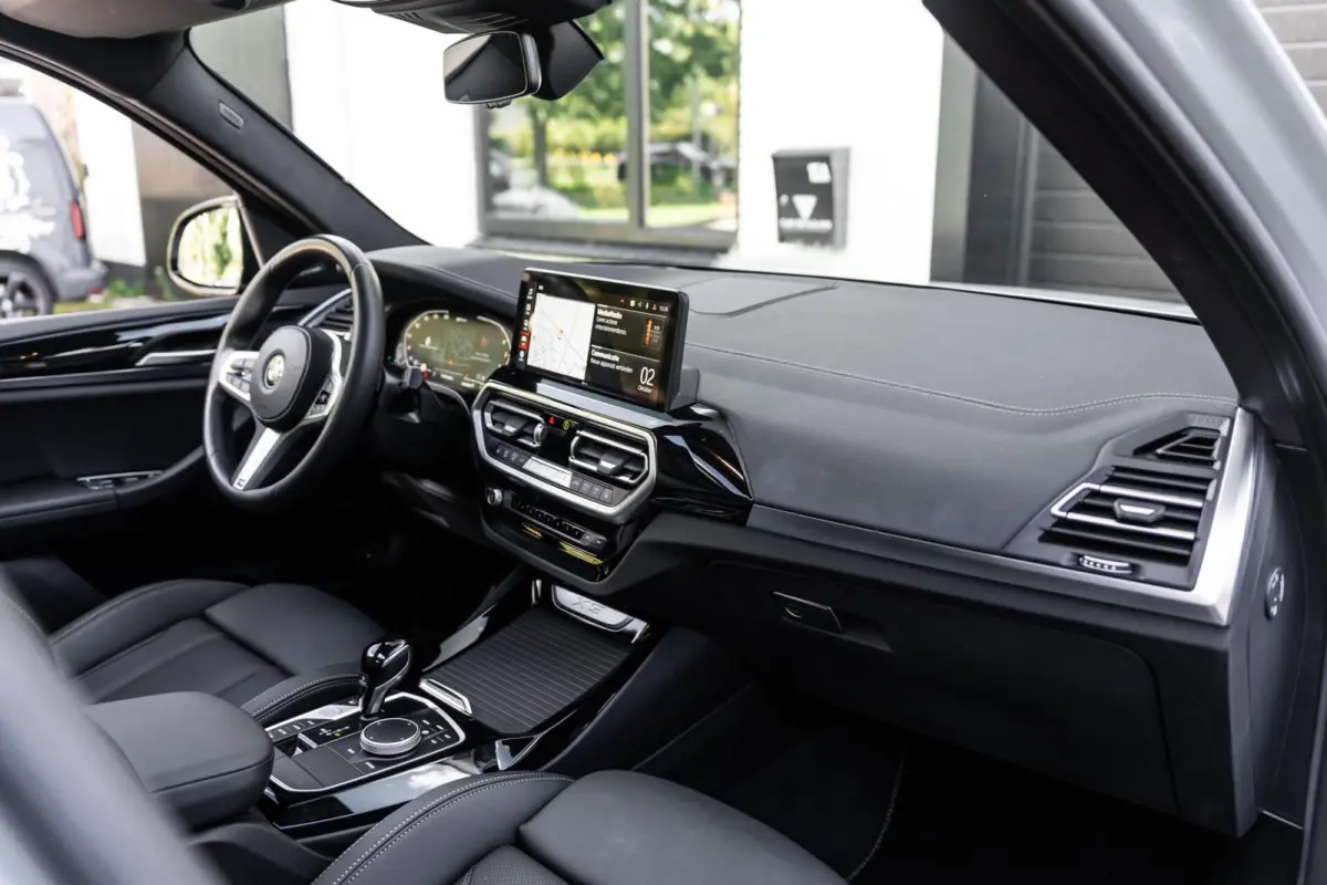 xDrive30e High Ex M Sport H&K HUD Laser Trekhaak 360