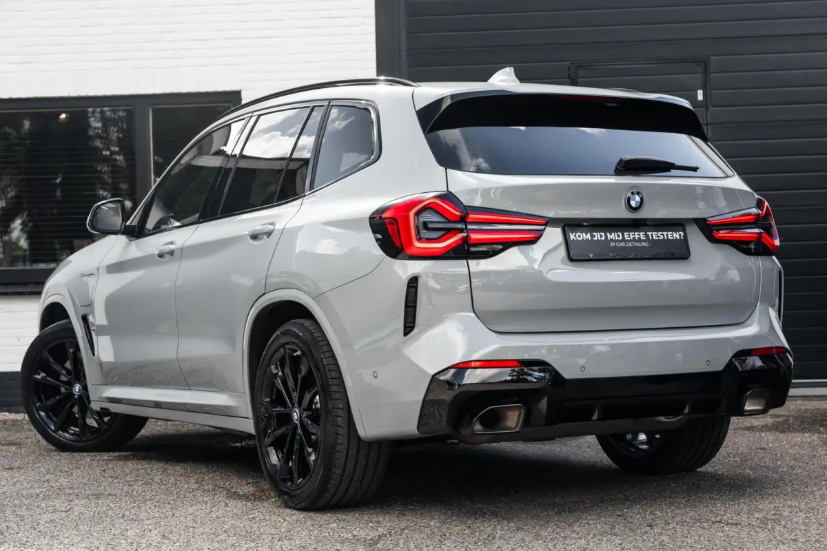 xDrive30e High Ex M Sport H&K HUD Laser Trekhaak 360