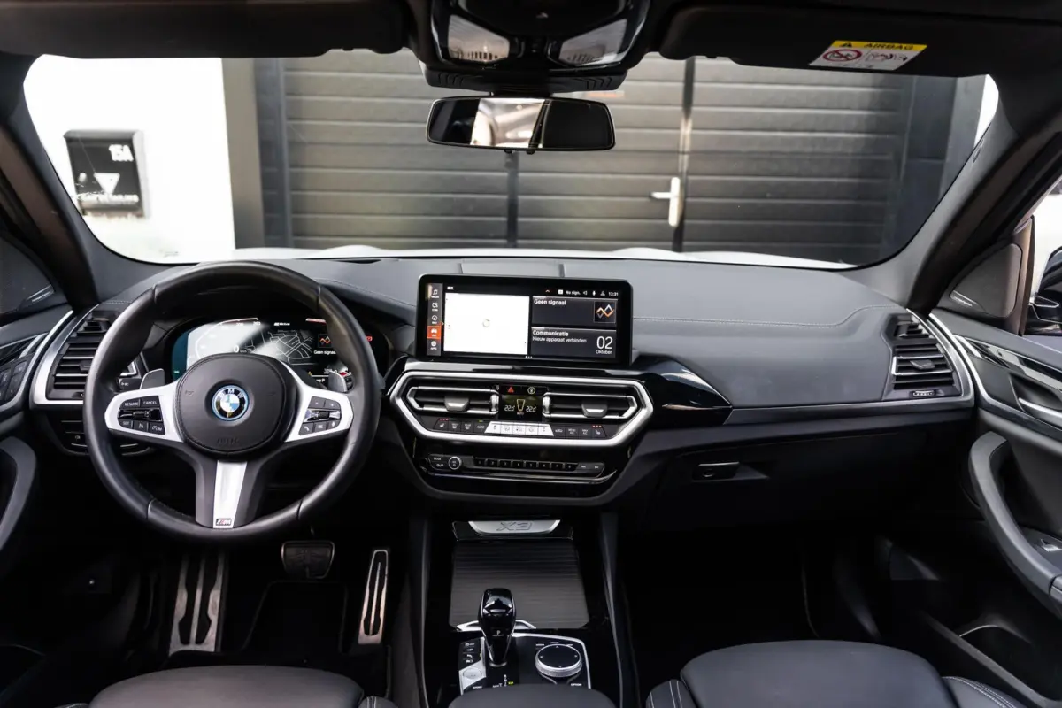xDrive30e High Ex M Sport H&K HUD Laser Trekhaak 360