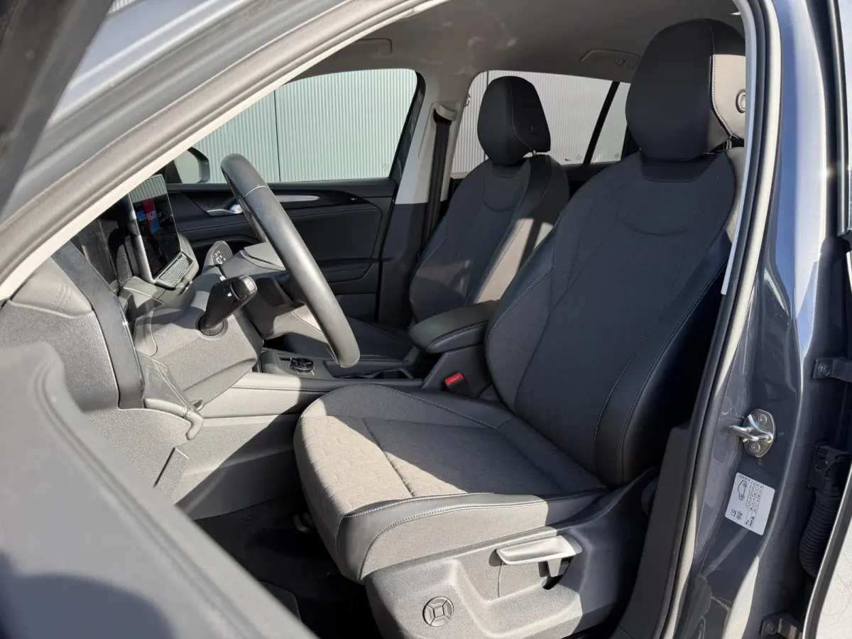 1.5 eHybrid Life Edition PHEV 18"/Trekhaak/Stoel + stuurverwarming/Matrix LED/Camera/Adaptieve cruise/Dodehoek/Keyless/PDC/Elektrische klep
