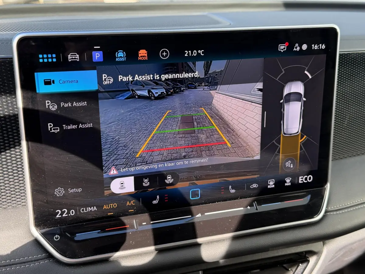 1.5 eHybrid Life Edition PHEV 18"/Trekhaak/Stoel + stuurverwarming/Matrix LED/Camera/Adaptieve cruise/Dodehoek/Keyless/PDC/Elektrische klep