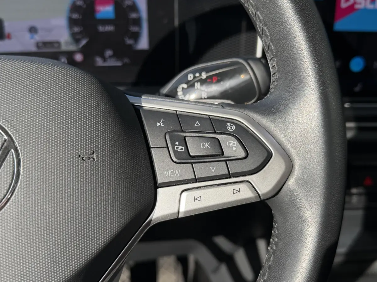 1.5 eHybrid Life Edition PHEV 18"/Trekhaak/Stoel + stuurverwarming/Matrix LED/Camera/Adaptieve cruise/Dodehoek/Keyless/PDC/Elektrische klep