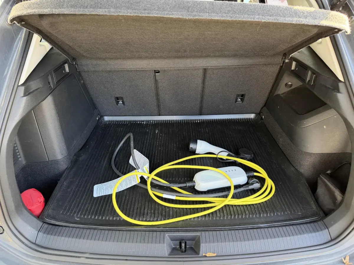 1.5 eHybrid Life Edition PHEV 18"/Trekhaak/Stoel + stuurverwarming/Matrix LED/Camera/Adaptieve cruise/Dodehoek/Keyless/PDC/Elektrische klep