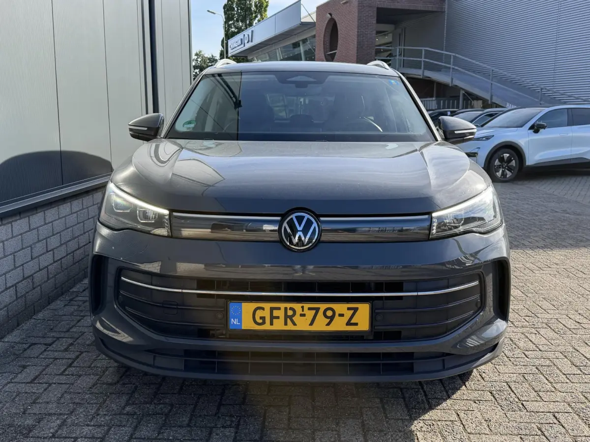1.5 eHybrid Life Edition PHEV 18"/Trekhaak/Stoel + stuurverwarming/Matrix LED/Camera/Adaptieve cruise/Dodehoek/Keyless/PDC/Elektrische klep