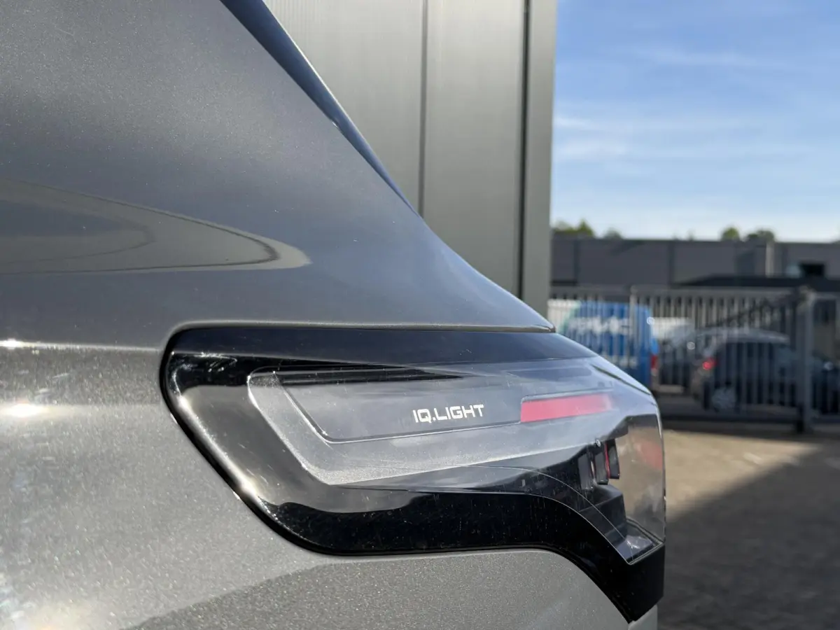 1.5 eHybrid Life Edition PHEV 18"/Trekhaak/Stoel + stuurverwarming/Matrix LED/Camera/Adaptieve cruise/Dodehoek/Keyless/PDC/Elektrische klep