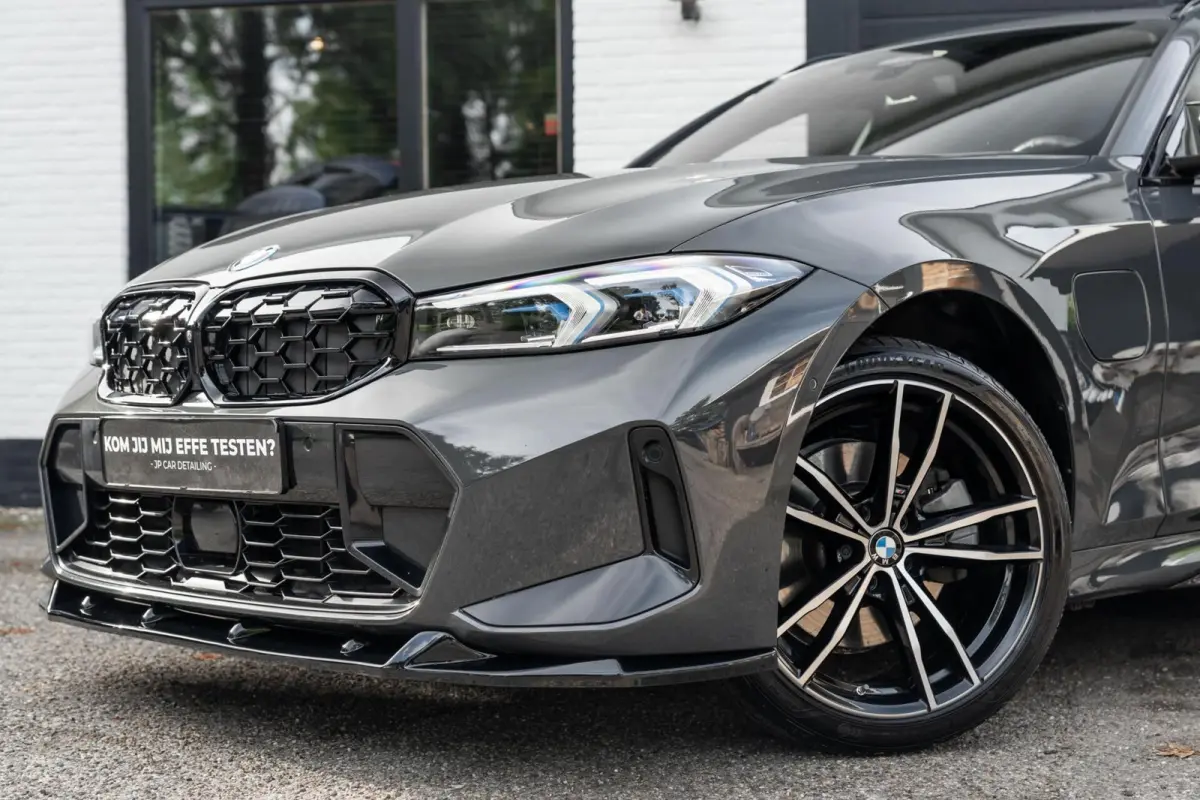 330e xDrive 360 Pano H&K HUD Carbon M340