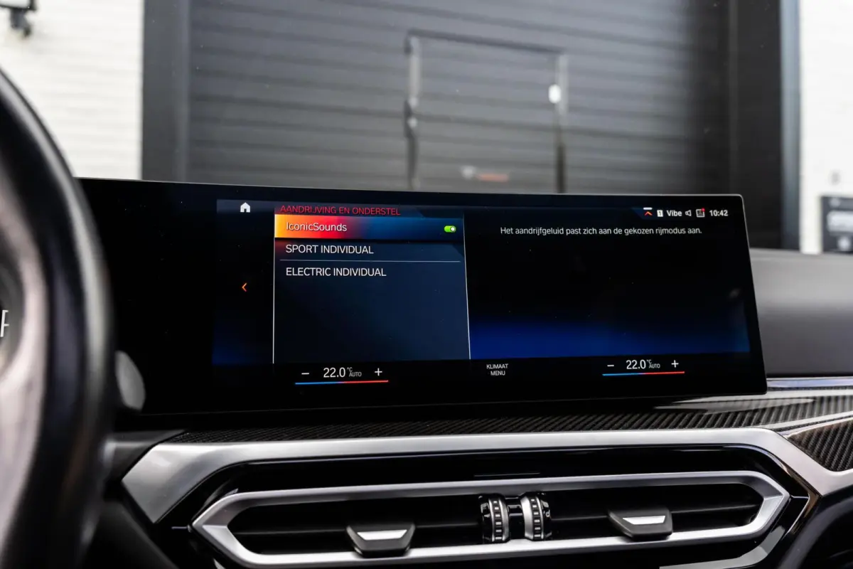 330e xDrive 360 Pano H&K HUD Carbon M340