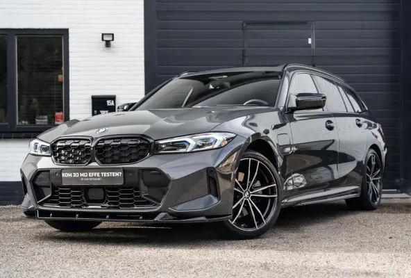 330e xDrive 360 Pano H&K HUD Carbon M340