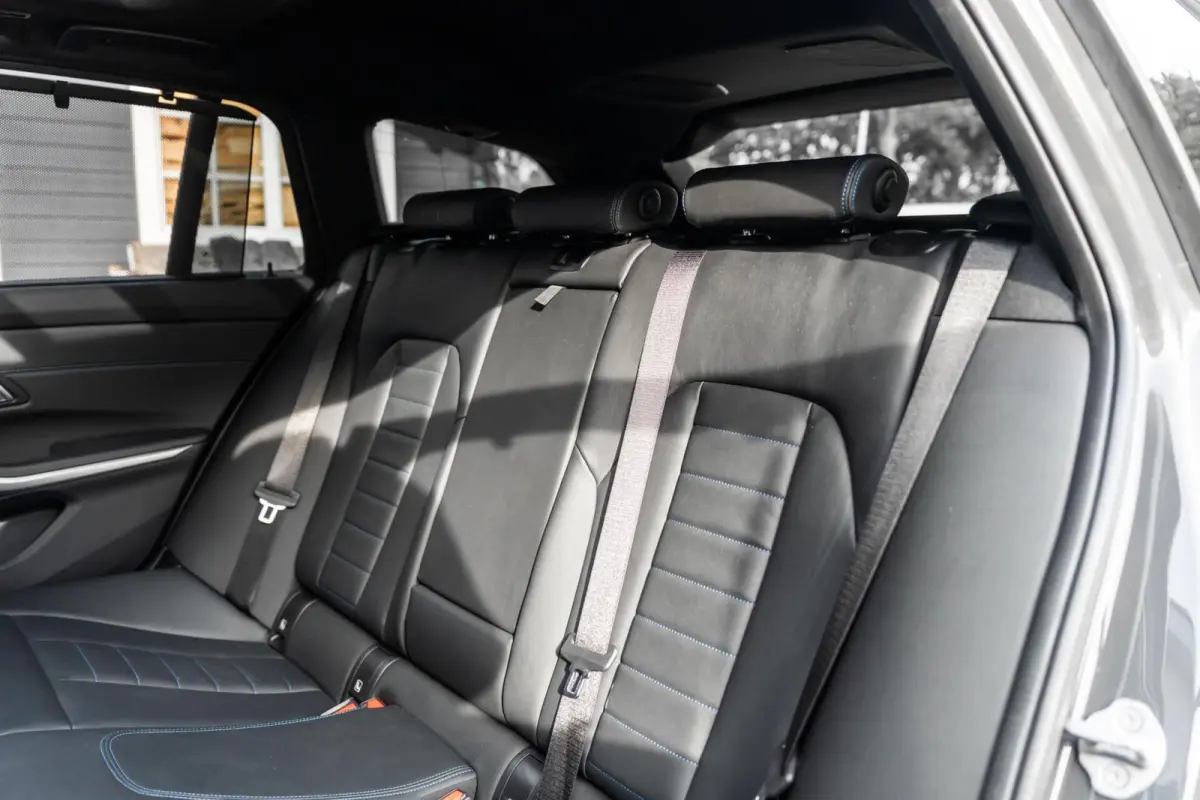 330e xDrive 360 Pano H&K HUD Carbon M340