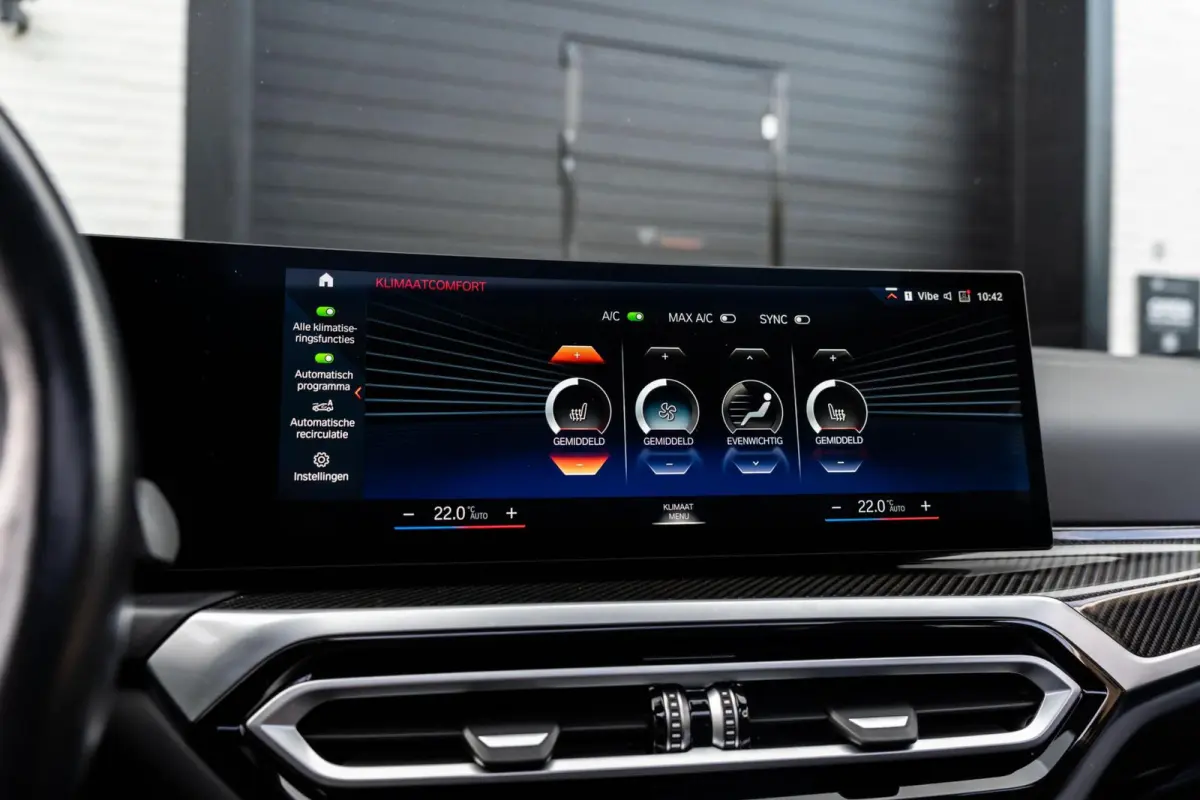 330e xDrive 360 Pano H&K HUD Carbon M340