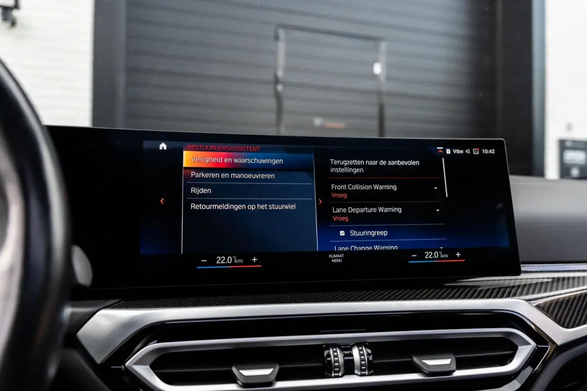 330e xDrive 360 Pano H&K HUD Carbon M340