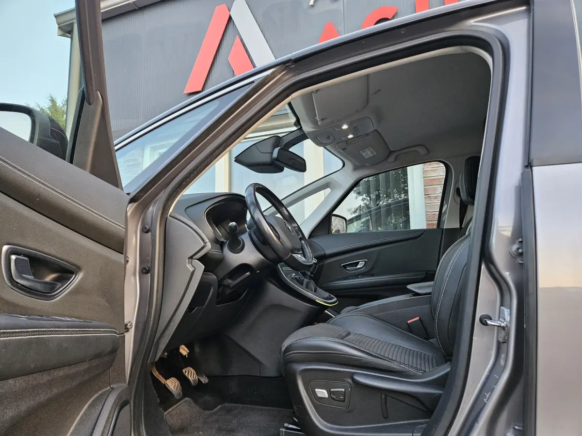 1.2 TCe Bose Trekhaak! Camera! LED! Mooie/Nette Auto! NAP! Airco/Clima! Cruise Control!