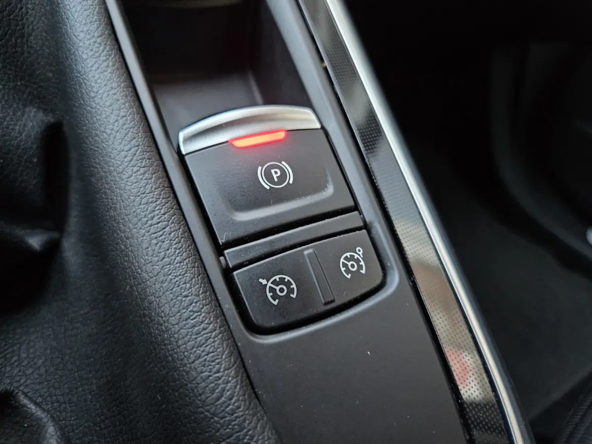 1.2 TCe Bose Trekhaak! Camera! LED! Mooie/Nette Auto! NAP! Airco/Clima! Cruise Control!
