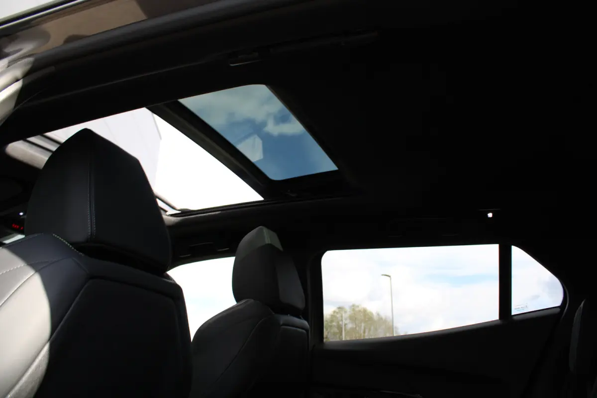 1.2 PureTech GT Pack | Automaat | Navigatie | Camera | Panorama/schuifdak | Alcantara | Focal | 1e Eigenaar |