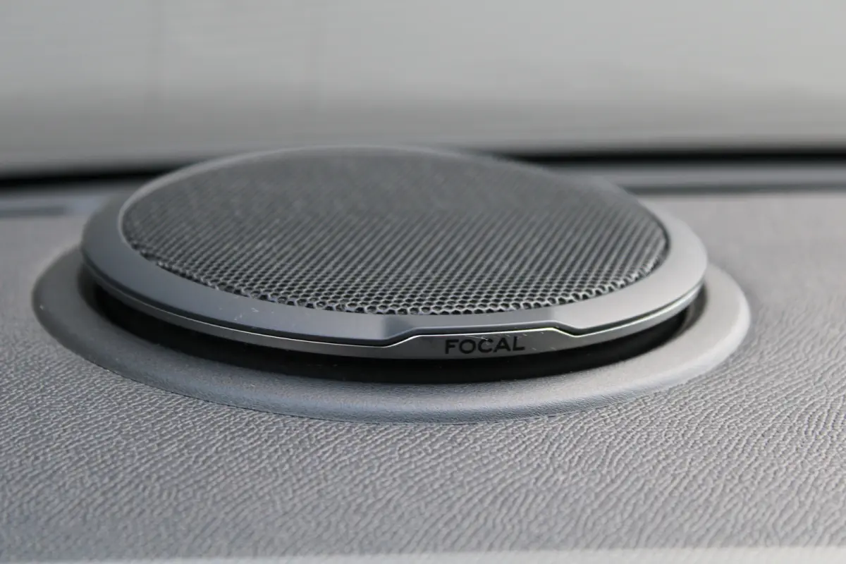1.2 PureTech GT Pack | Automaat | Navigatie | Camera | Panorama/schuifdak | Alcantara | Focal | 1e Eigenaar |