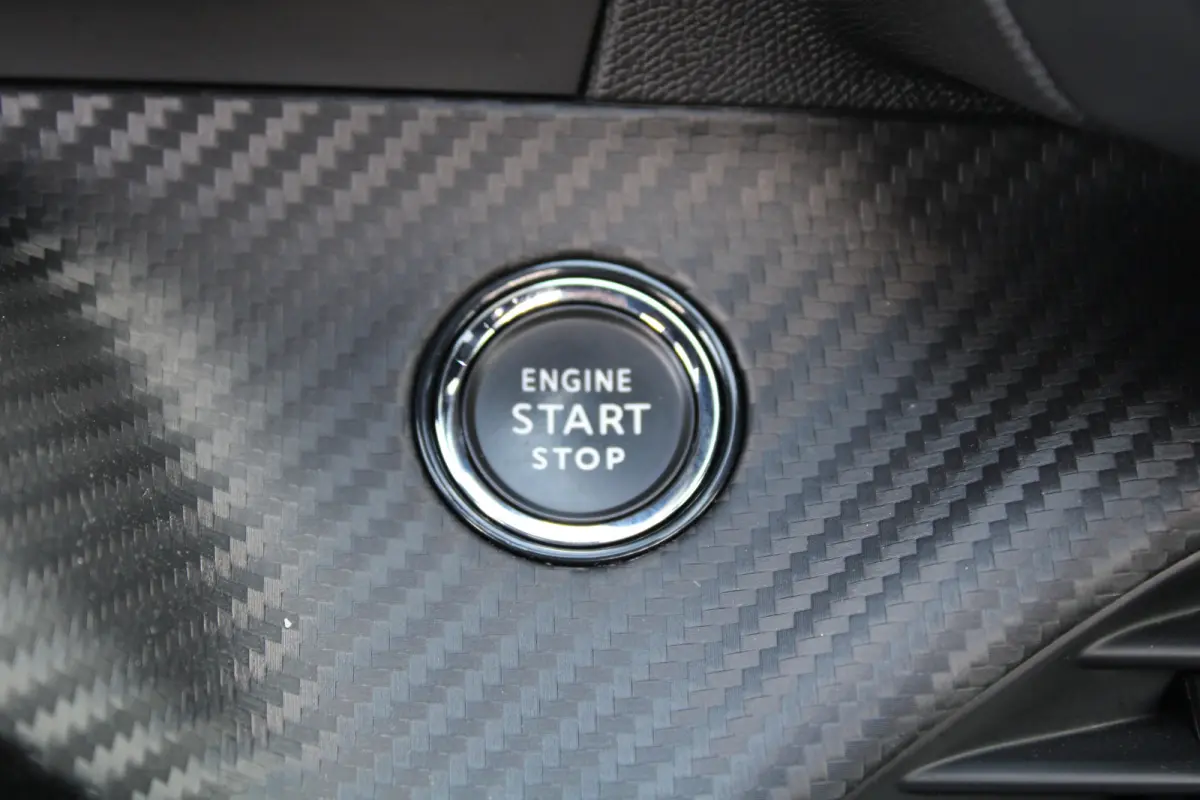 1.2 PureTech GT Pack | Automaat | Navigatie | Camera | Panorama/schuifdak | Alcantara | Focal | 1e Eigenaar |