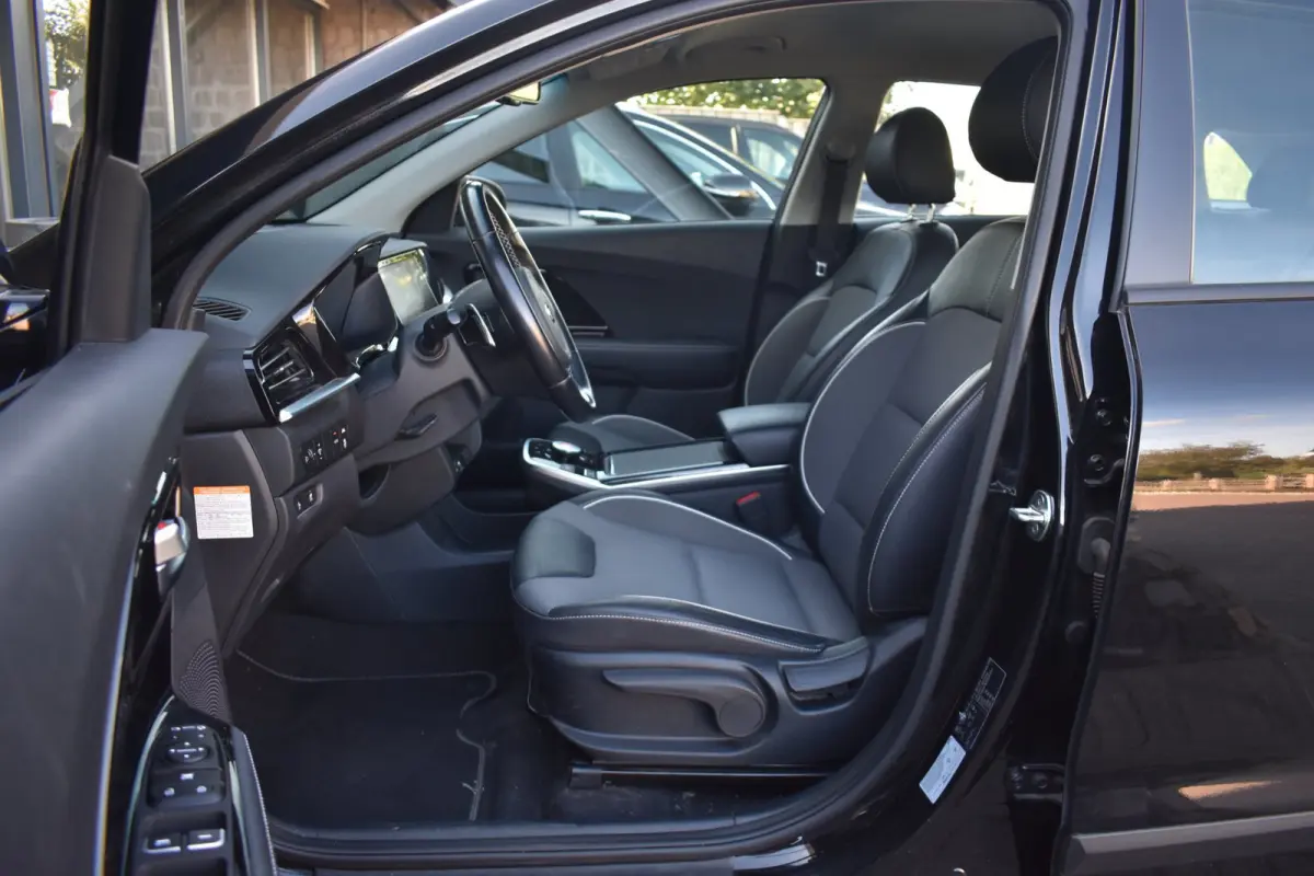 ComfortLine 64 kWh | SOH 97.6% | DEALER ONDERHOUDEN | NAP | APPLE CARPLAY | ANDROID AUTO